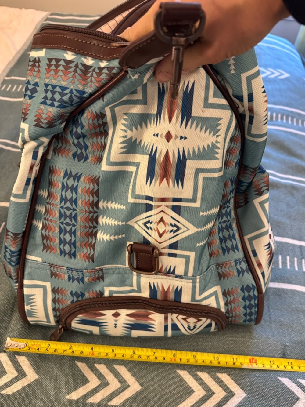 Pendleton Harding Rolling Duffel Bag - Picture 3 of 4
